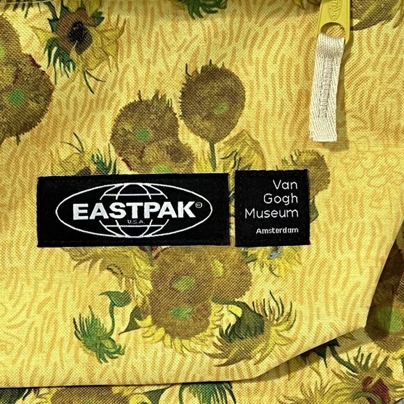 Eastpak x Van Gogh Museum Amsterdam Sunflowers Oil on Canvas Day Pak'R Backpack - Picture 4 of 17